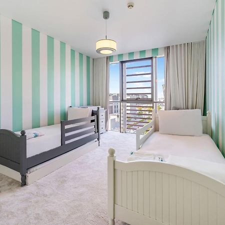 Fam Living - City Walk - Opulent Living ドバイ エクステリア 写真