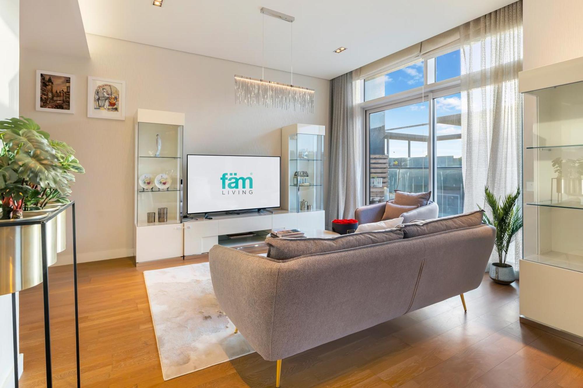 Fam Living - City Walk - Opulent Living ドバイ エクステリア 写真