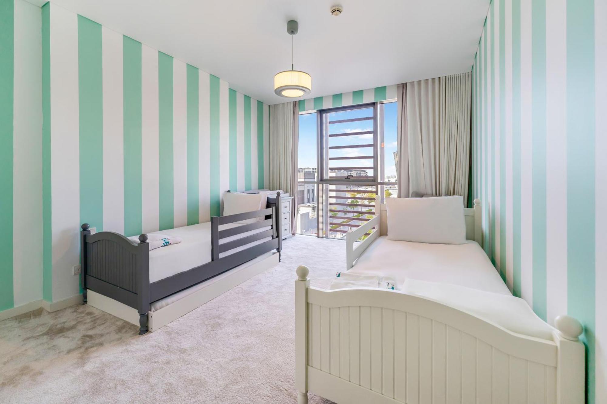 Fam Living - City Walk - Opulent Living ドバイ エクステリア 写真